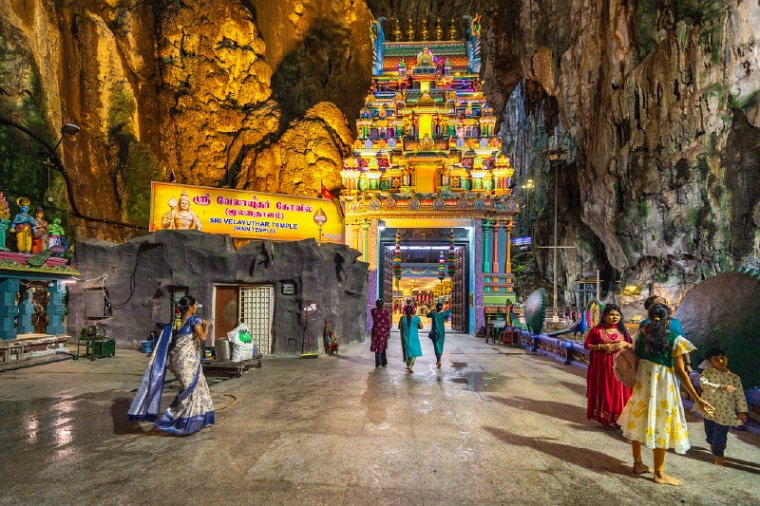 003 Kuala Lumpur, batu caves.jpg